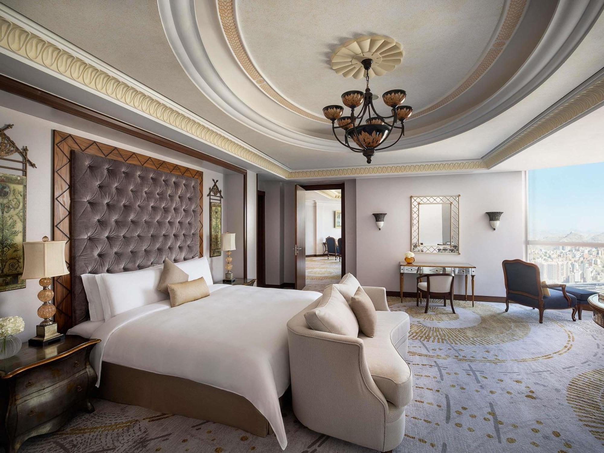Raffles Makkah Palace 5*